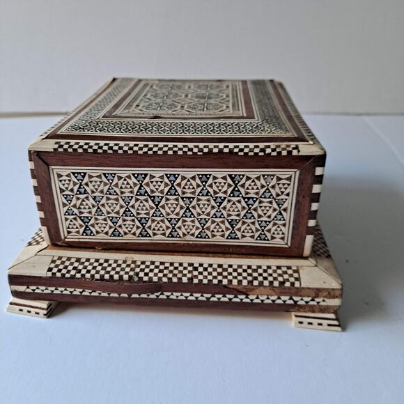 Vintage Egyptian Mother of Pearl Cigarette Case Décor in laid Wooden Musical Box - Picture 4 of 13